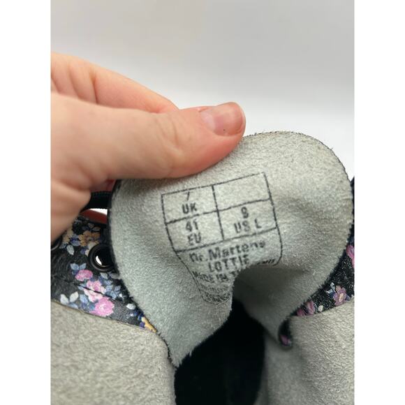 RARE Vintage DrMartens 1460 pascal floral Lottie purple pointed toe boots US 9 - Picture 9 of 10